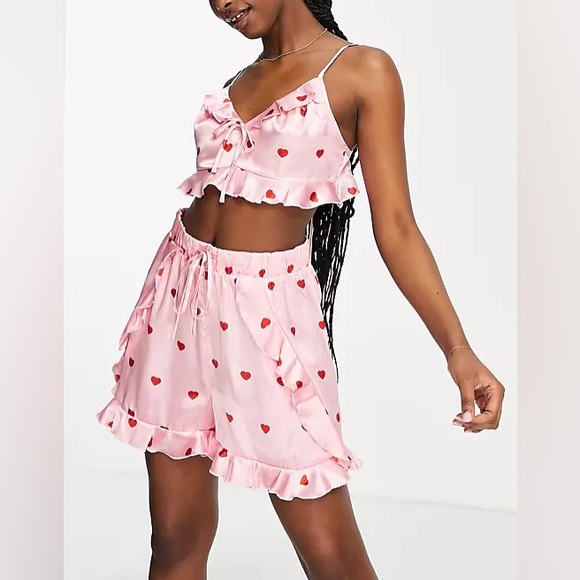 NWT Vero Moda Satin Frill Detail Pajama Set in Pale Pink Heart Print Small - Picture 2 of 2